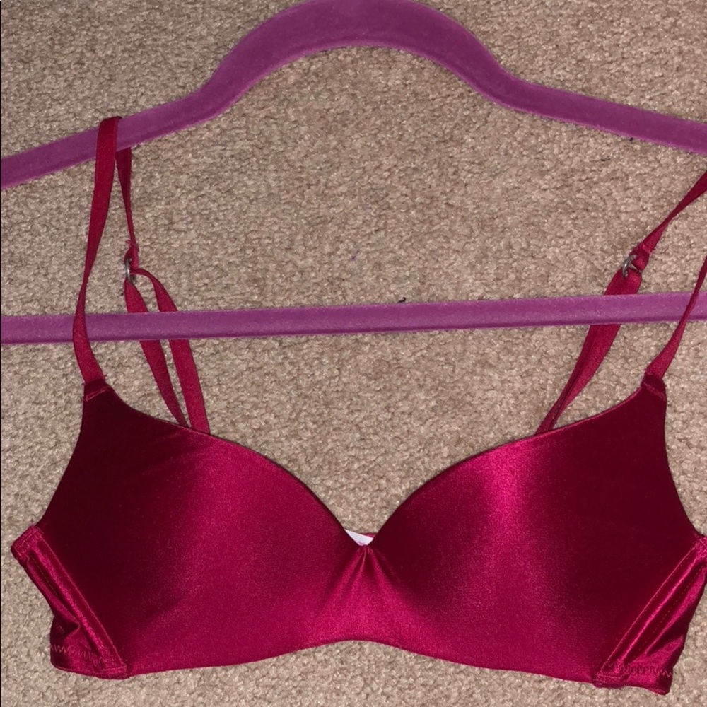 VS Pink bra